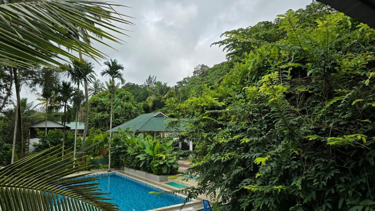 Green Aura Private Villas Султан-Батері Екстер'єр фото