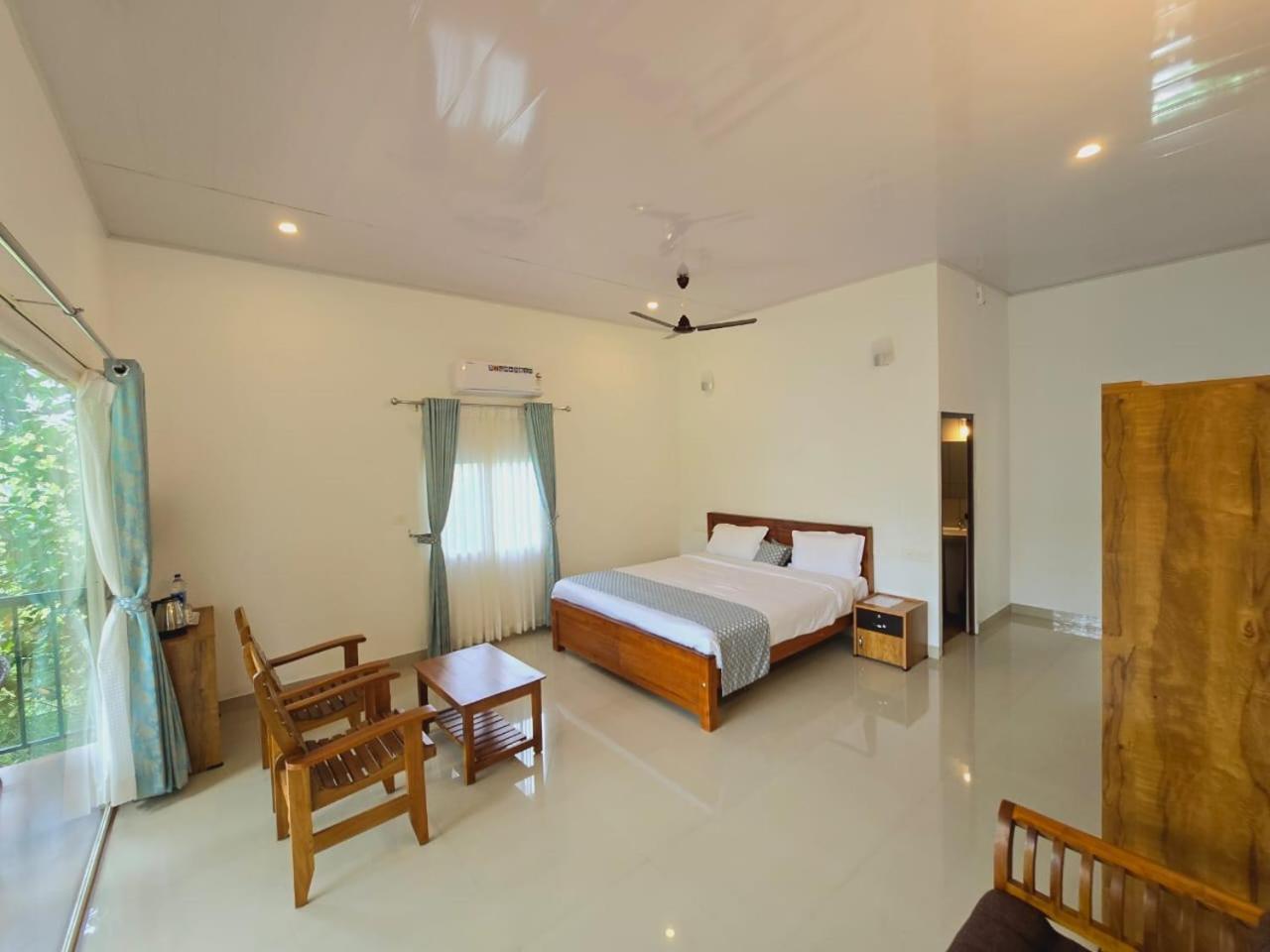 Green Aura Private Villas Султан-Батері Екстер'єр фото